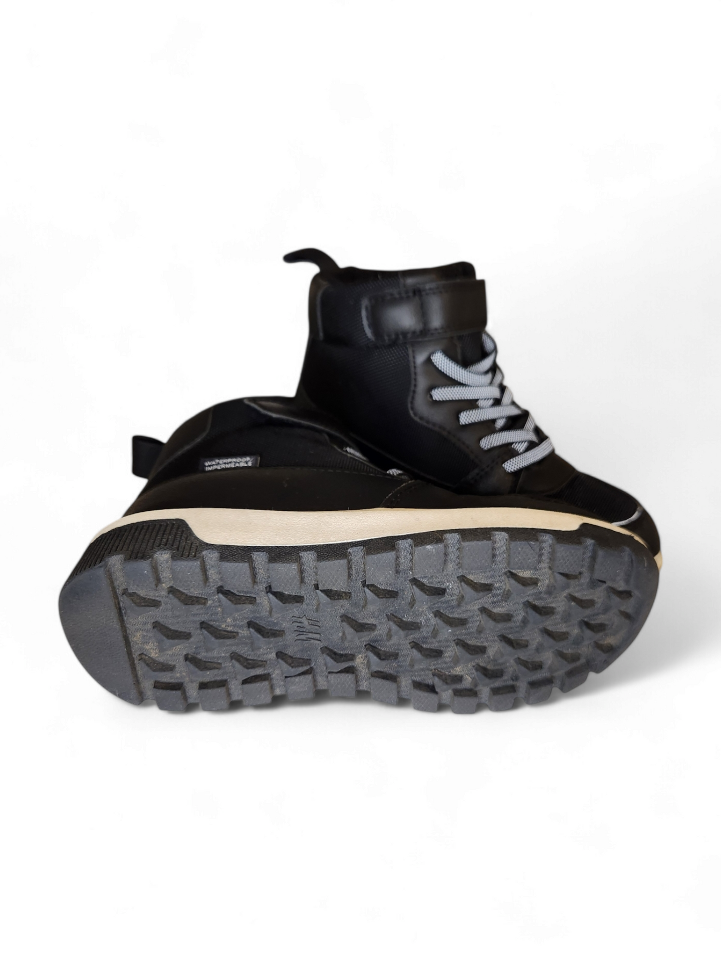 H&M toddler size 12.5 shoes