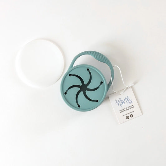 pale blue lidded silicone snack cup