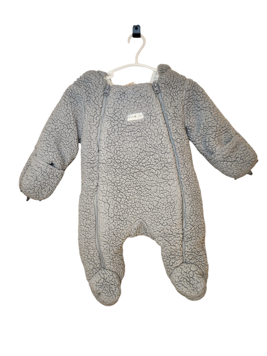 First Wish 0-3m snowsuit